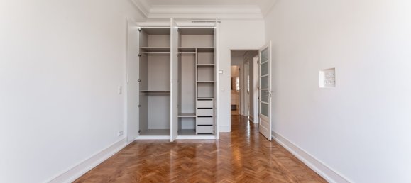 4 bedrooms Apartment in Lisbon, Portugal No. 104971 6