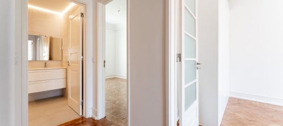 4 bedrooms Apartment in Lisbon, Portugal No. 104971 10