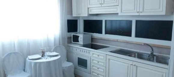 Studio in Turin, Italy No. 305505 4