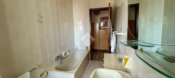 Квартира с 2 комнатами в Палермо, Италия № 277952 13