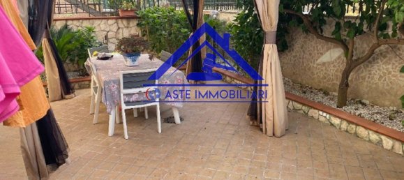 4غرفة منزل في Qualiano, Italy رقم 13803 6