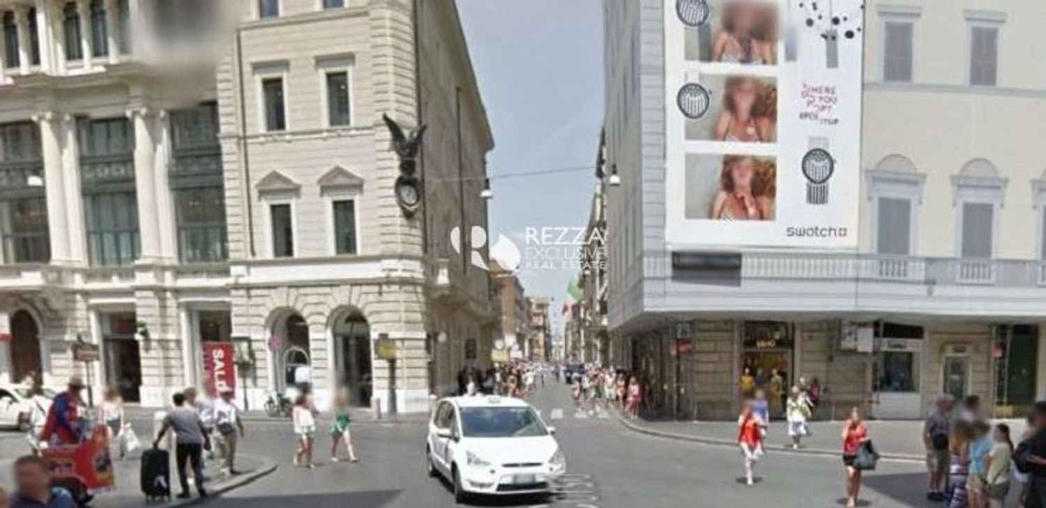 30m² Commercial property in Rome, Italy No. 84943