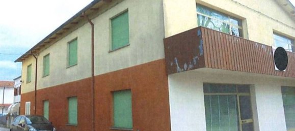 576m² Commercial property in Riva del Po, Italy No. 269318 8