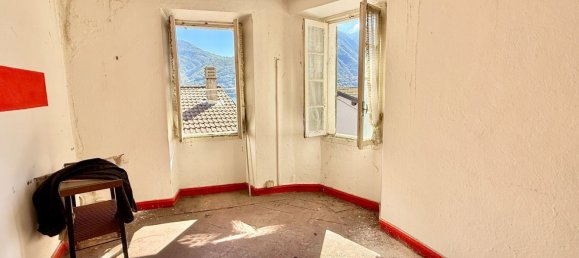 9 Schlafzimmer Haus in Brienno, Italy, Nr. 362307 24