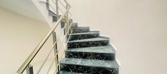 Apartment 6+1 in Oba, Turkey No. 14030 29