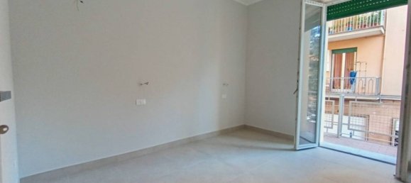 2 bedrooms Apartment in Cogoleto, Italy No. 350012 3