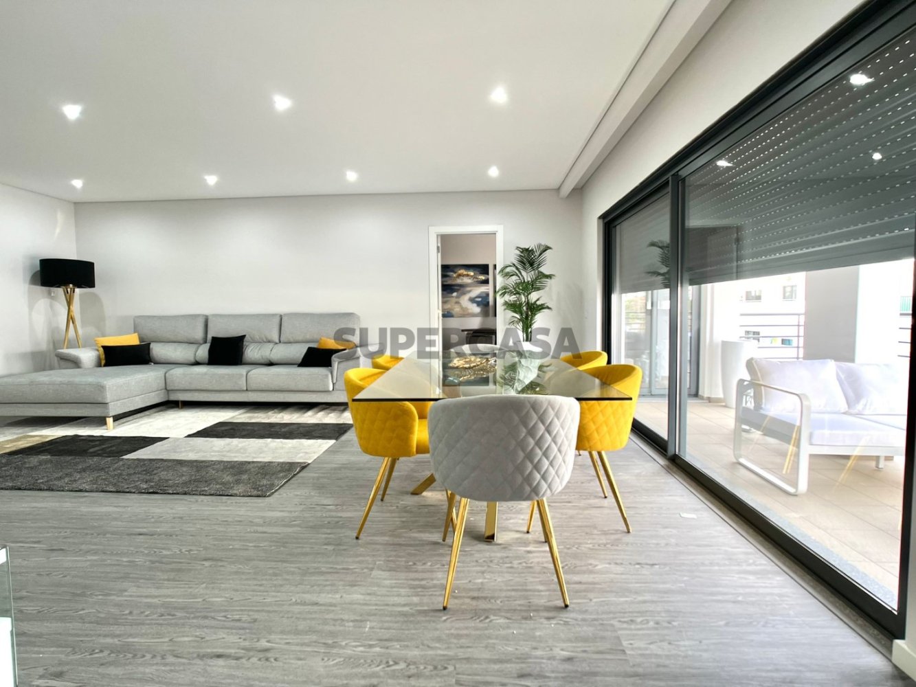 Квартира с 3 спальнями в Келфеш, Португалия № 192824