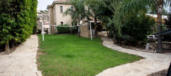 5 bedrooms Villa in Limassol, Cyprus No. 2076 14