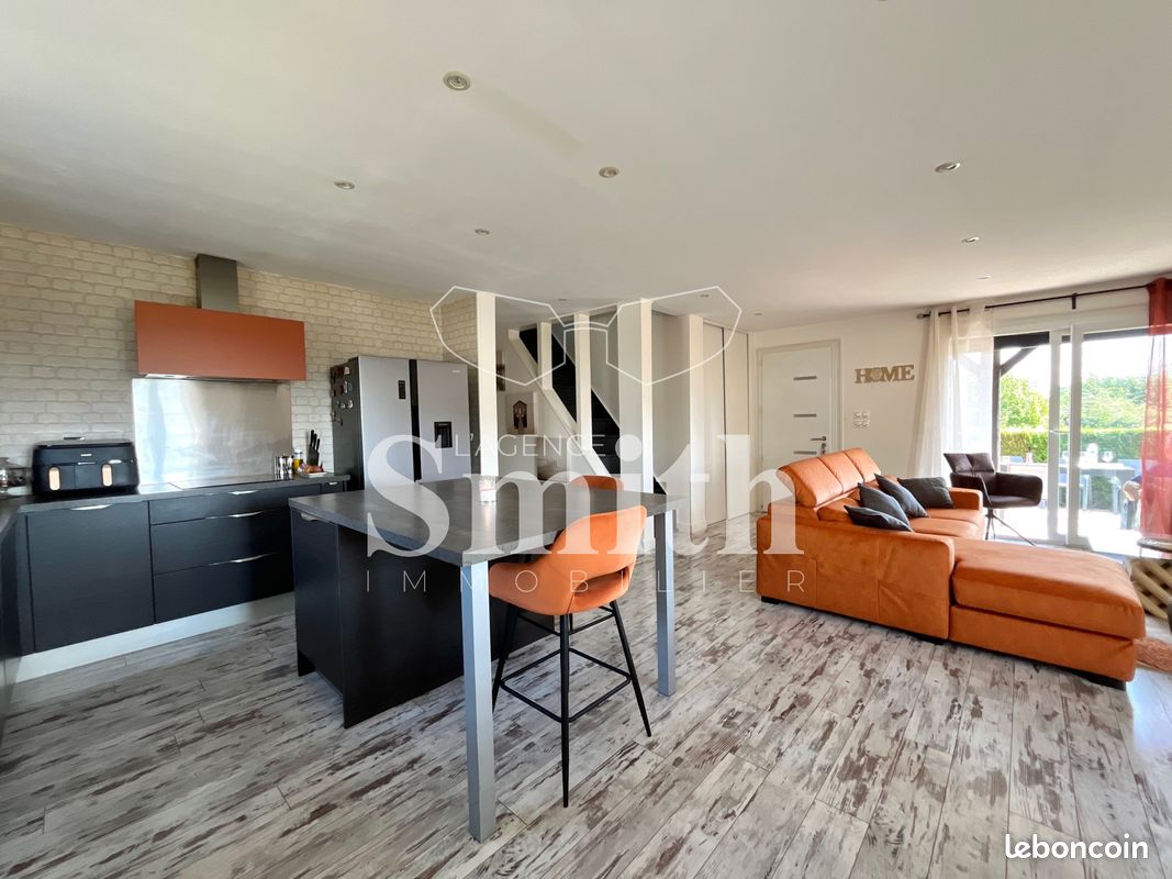 3 bedrooms House in Seine-Maritime, France No. 354245