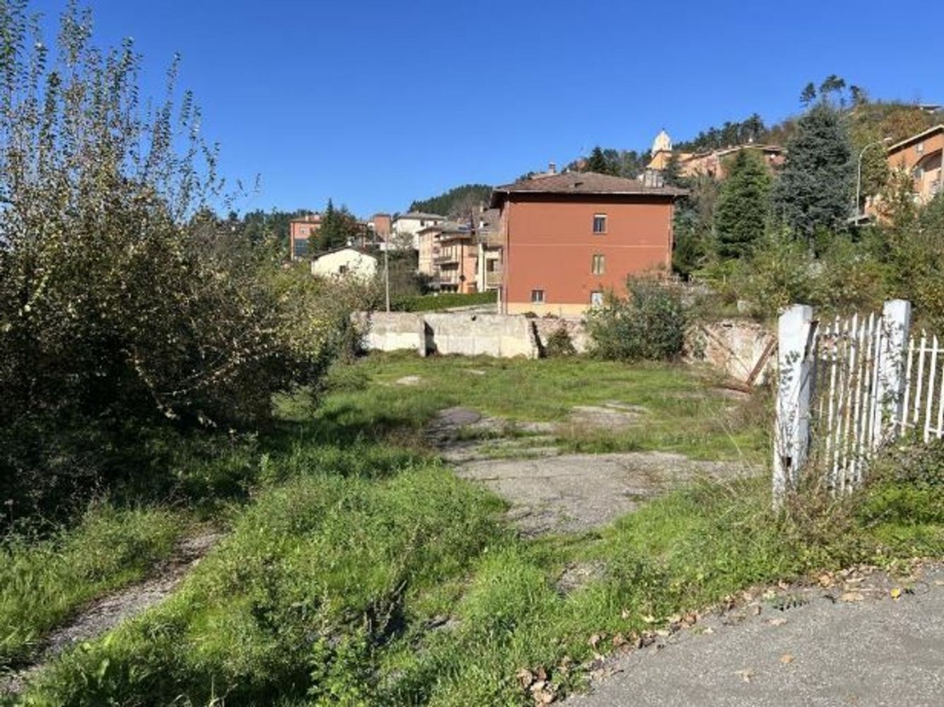 Grundstück in Loiano, Italy 1685m², Nr. 359201