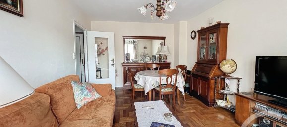 2 bedrooms Apartment in Orleans, France No. 77702 4