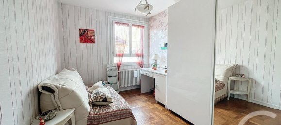 2 bedrooms Apartment in Orleans, France No. 77702 7
