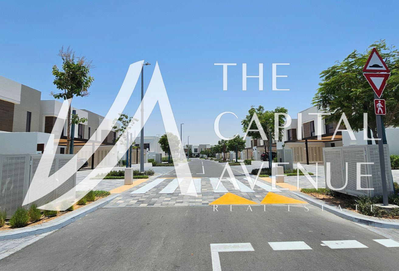 3 bedrooms Townhouse in Yas Island, UAE No. 112601