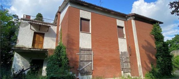 1689m² Building in Campogalliano, Italy No. 163988 10
