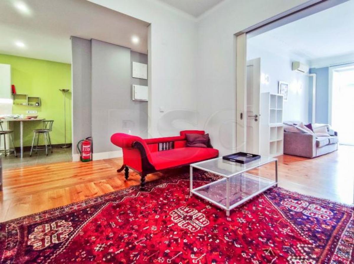 3 bedrooms Apartment in Lisbon, Portugal No. 3878