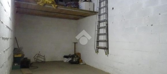 Garage à Alessandria, Italy 15m² No. 329642 5