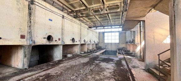 Almacén de 2 habitaciónes en Aprilia, Italy No. 271779 9