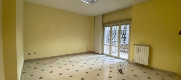 Apartamento de 2 habitaciónes en Rome, Italy No. 24291 2