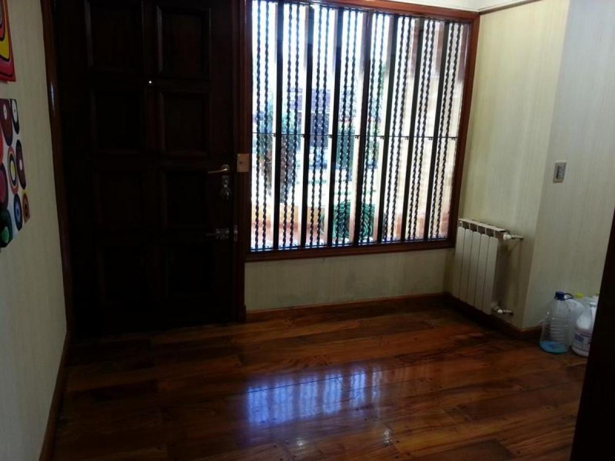 3 bedrooms House in Almirante Brown, Argentina No. 96184