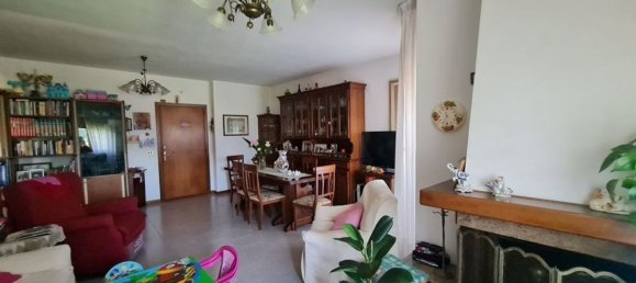 4 rooms Apartment in Città della Pieve, Italy No. 132055 13