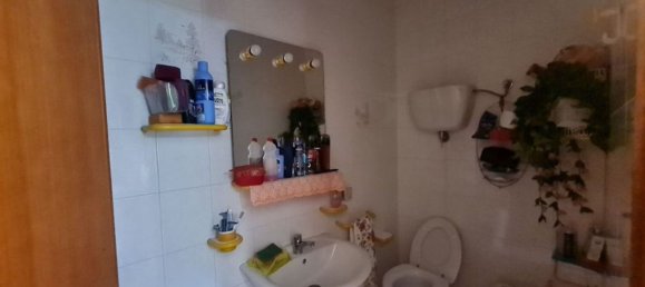 4 rooms Apartment in Città della Pieve, Italy No. 132055 9