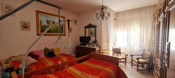 4 rooms Apartment in Città della Pieve, Italy No. 132055 6