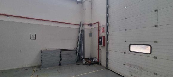 1634m² Commercial property in Piacenza, Italy No. 344091 43