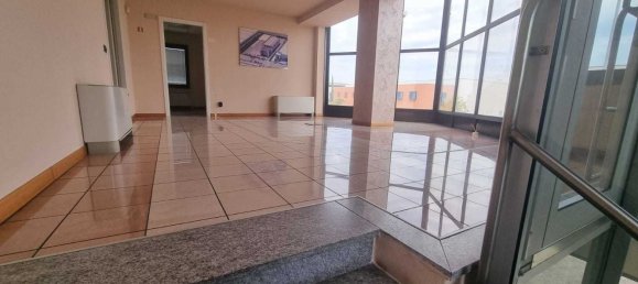 1634m² Commercial property in Piacenza, Italy No. 344091 36