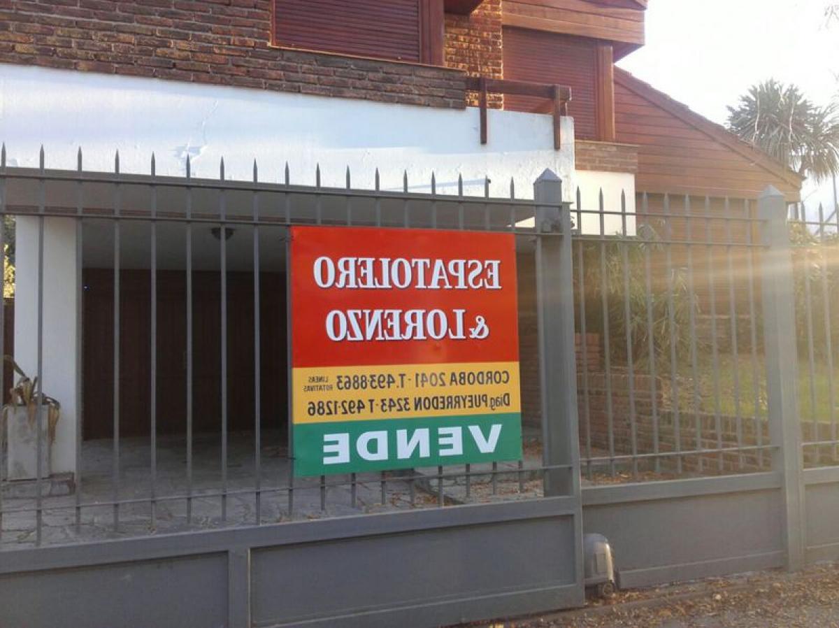 3 bedrooms House in Mar del Plata, Argentina No. 78615