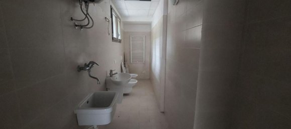 عقار تجاري في Montevarchi, Italy 170متر مربع رقم 371556 6