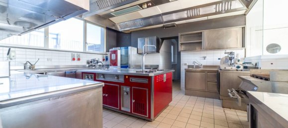 5 rooms Hotel in Parma, Italy No. 296430 5