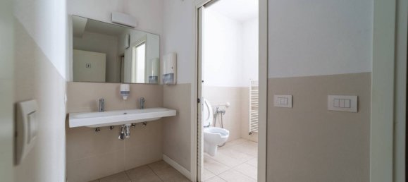 5 rooms Hotel in Parma, Italy No. 296430 9