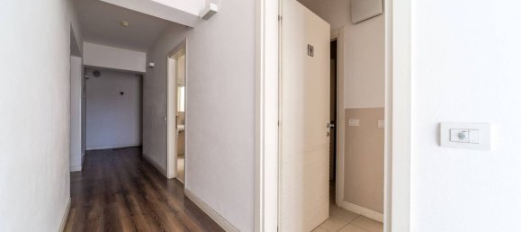 5 rooms Hotel in Parma, Italy No. 296430 8