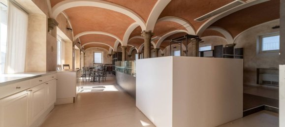 5 rooms Hotel in Parma, Italy No. 296430 4