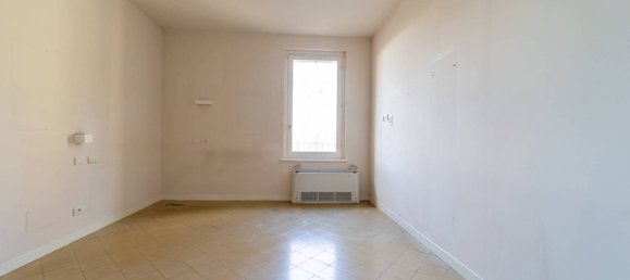 5 rooms Hotel in Parma, Italy No. 296430 25