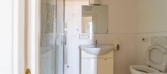 5 rooms Hotel in Parma, Italy No. 296430 24