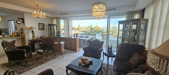 4 bedrooms Villa in Benalmadena, Spain No. 178239 9