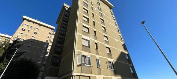 2 Schlafzimmer Wohnung in Genoa, Italy, Nr. 103016 2