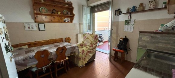 2 Schlafzimmer Wohnung in Genoa, Italy, Nr. 103016 20