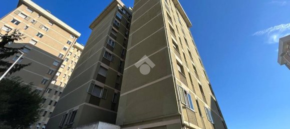 2 Schlafzimmer Wohnung in Genoa, Italy, Nr. 103016 5