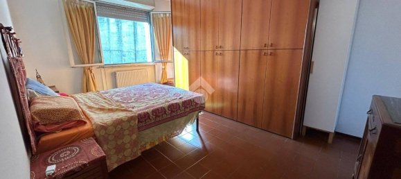 2 Schlafzimmer Wohnung in Genoa, Italy, Nr. 103016 26