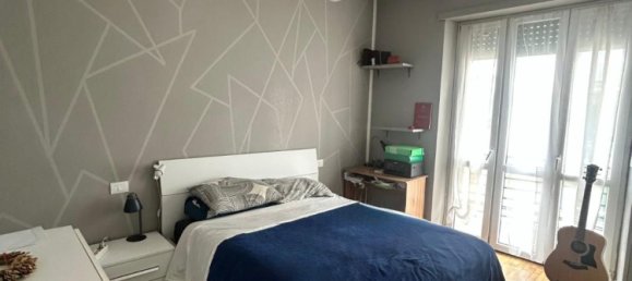 2 rooms Apartment in Turin, Italy No. 303614 5