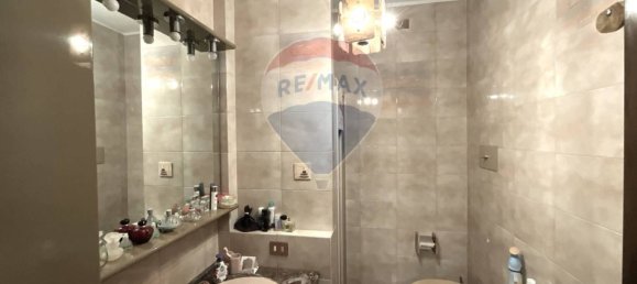 Квартира с 3 спальнями в Арезе, Италия № 170011 21