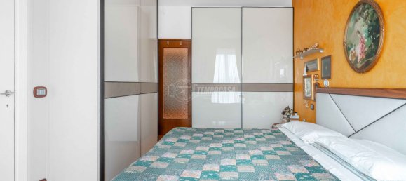 3 bedrooms Penthouse in Milan, Italy No. 244671 12