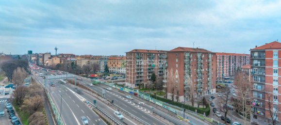 3 bedrooms Penthouse in Milan, Italy No. 244671 27