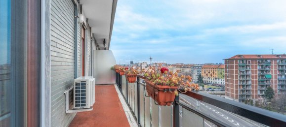 3 bedrooms Penthouse in Milan, Italy No. 244671 26