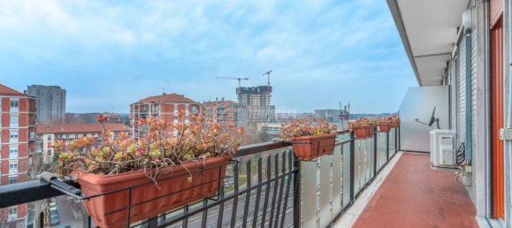 3 bedrooms Penthouse in Milan, Italy No. 244671 24