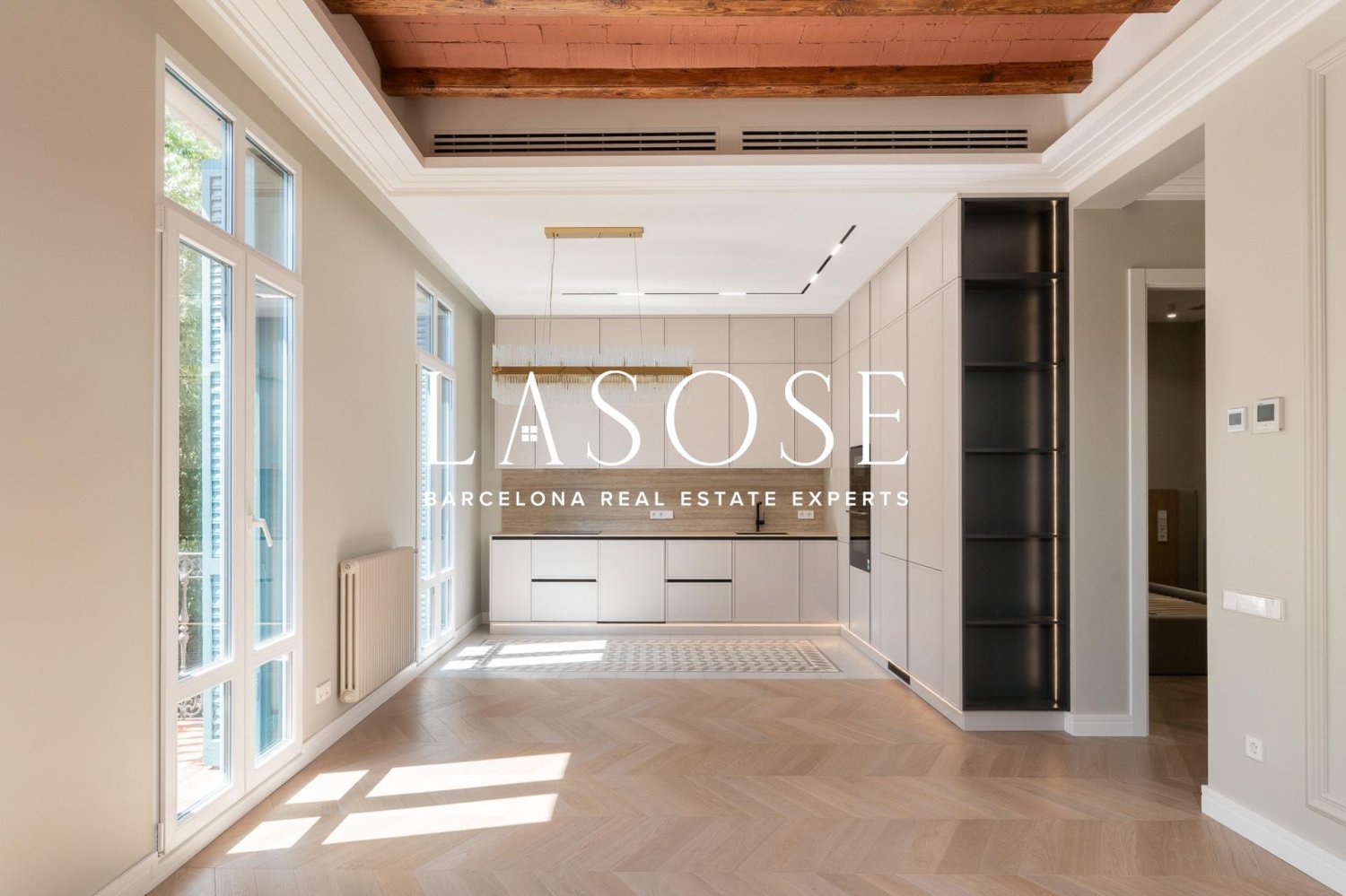 3 chambres Appartement à Eixample, Spain No. 79388