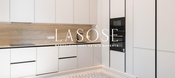 3 chambres Appartement à Eixample, Spain No. 79388 27