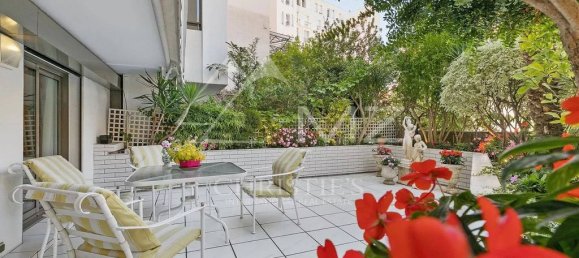 2 bedrooms Apartment in Cannes, France No. 243313 7